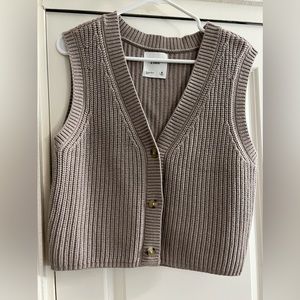 Abercrombie sweater vest